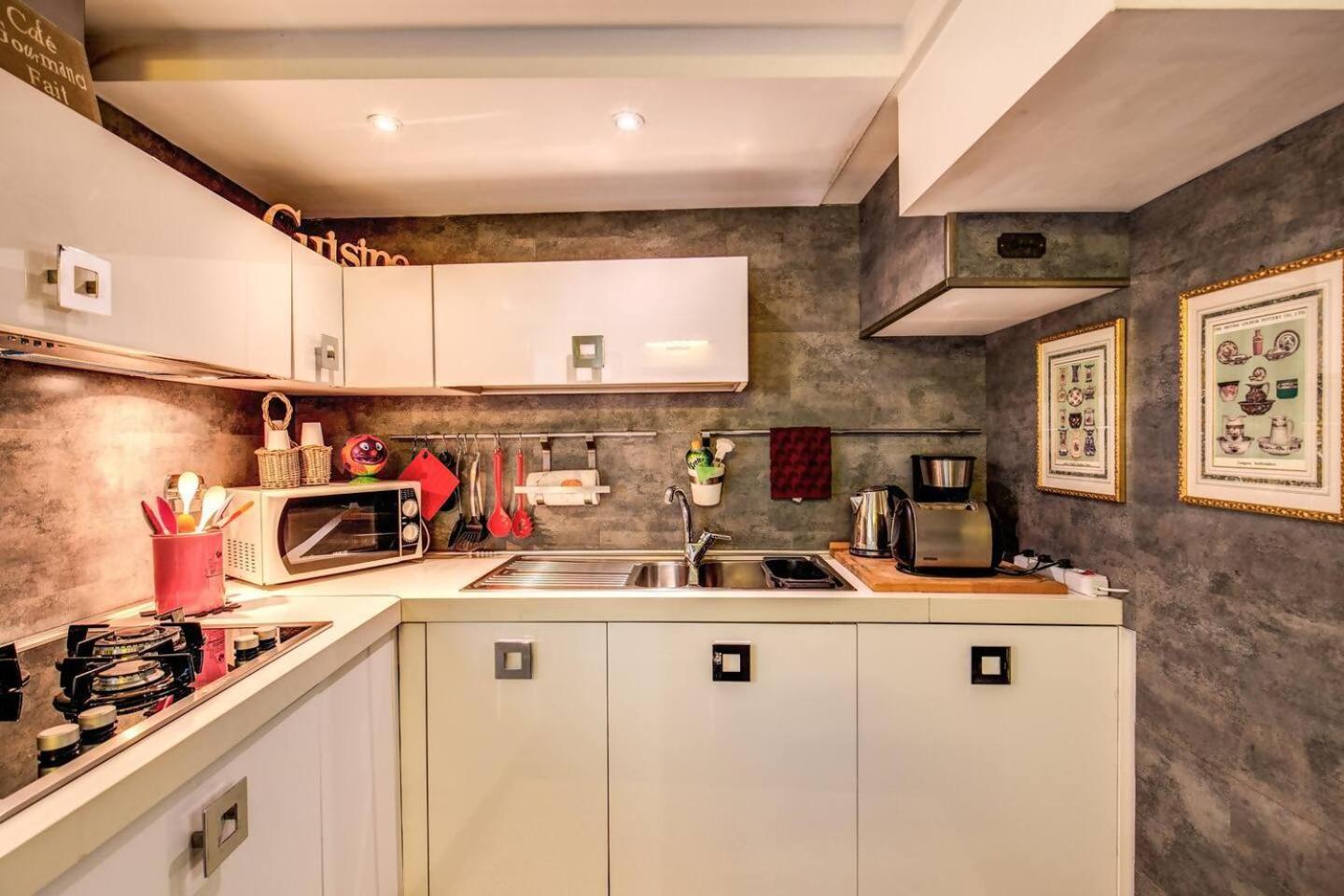 Spacious Flat By Piazza Navona Rome Exterior photo