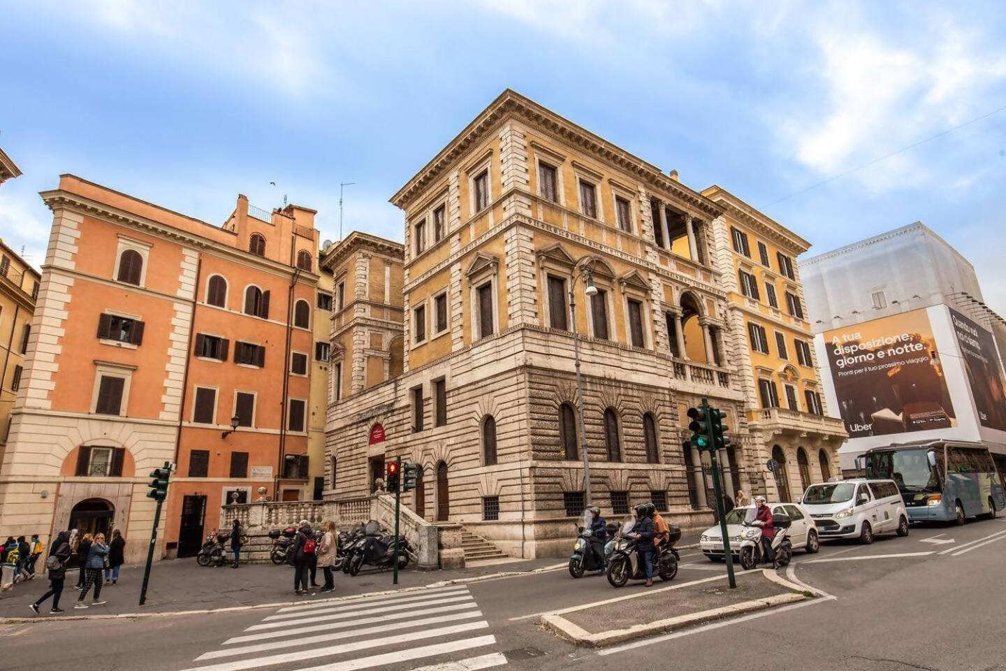 Spacious Flat By Piazza Navona Rome Exterior photo